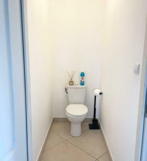 Agréable Et Grande Maison Avec Parking + Jardin