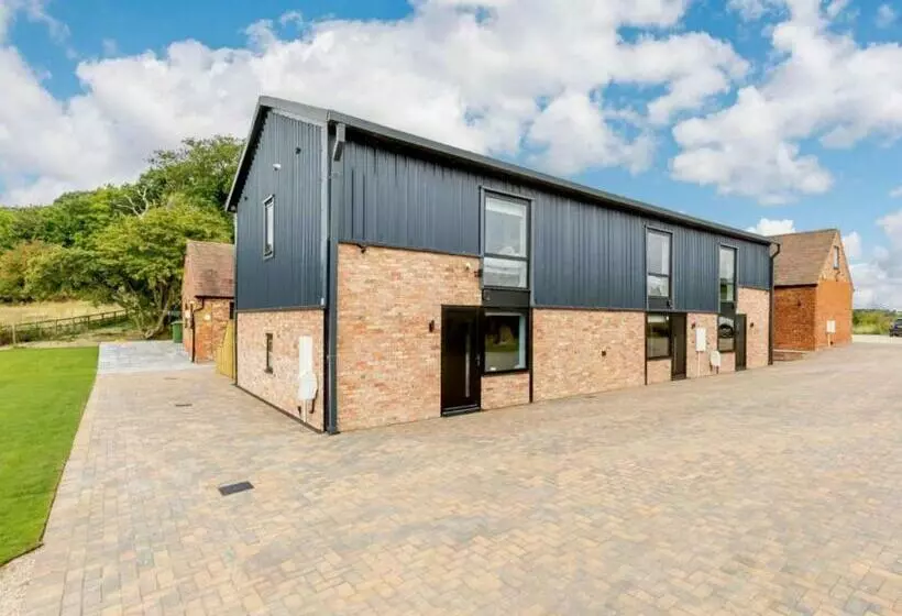 Buck Cottage Disabled Adapted 3 Bed Cottage