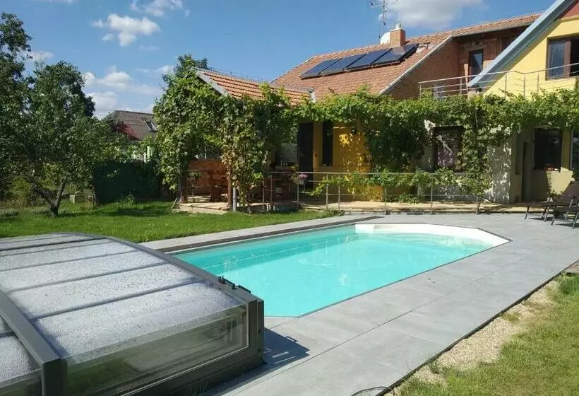 Chalupa V Meruňkovém Sadu