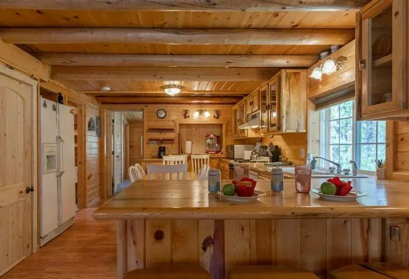 Hooter Hollow By Kabino Fire Pit Big Driveway Smarttv Grill Wifi