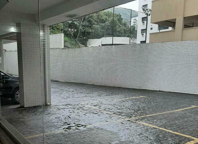 Venha Tirar Um Lazer Com Conforto E Comodidade,tranquilidade Nas Pitangueiras, 350 Metros Da Praia