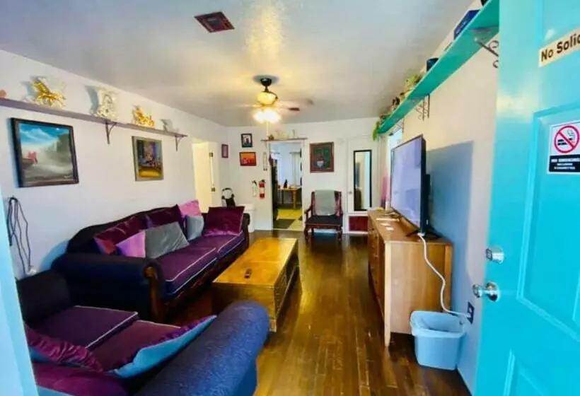 Wizard Cottage Sleeps 5 Adults Pets Welcome   1 Mile To Ft. Sill