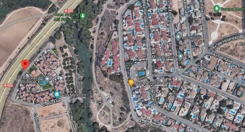 Apartamento En Mil Palmeras Ref. 052