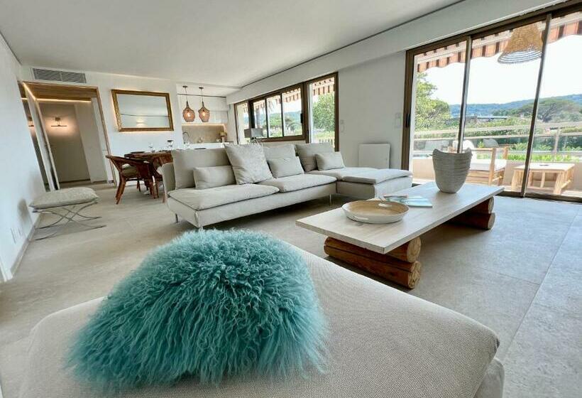 Appartement Prestigieux   Pied Dans L Eau