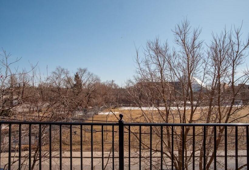 Comfy Home Office Condo W Parking Balcony Coffee