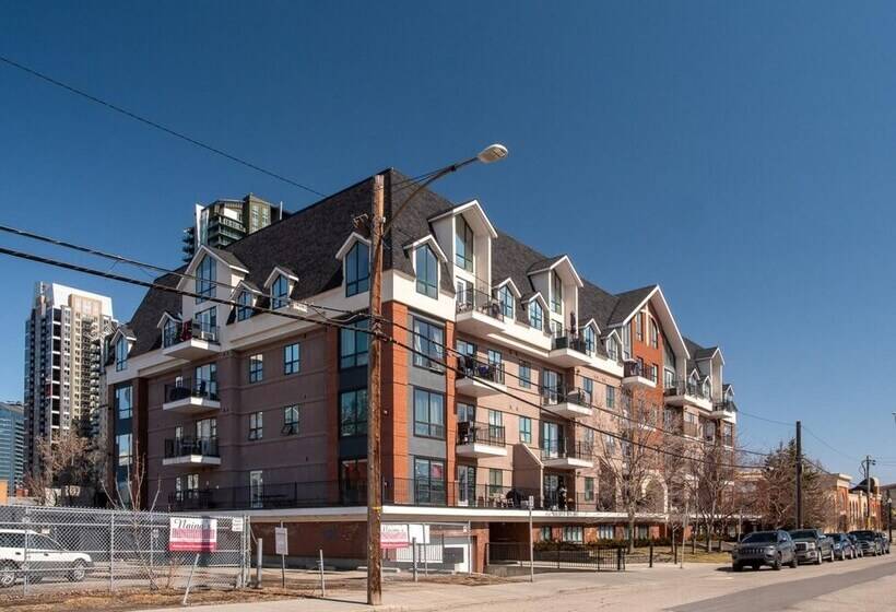 Comfy Home Office Condo W Parking Balcony Coffee