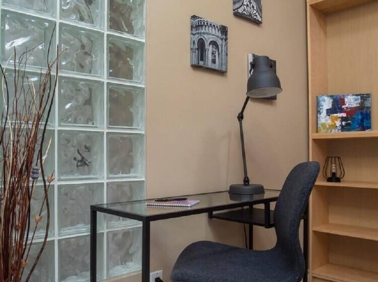 Comfy Home Office Condo W Parking Balcony Coffee