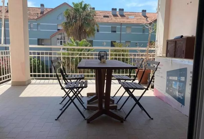 Delizioso Trilocale A Due Passi Dal Mare Di Albenga