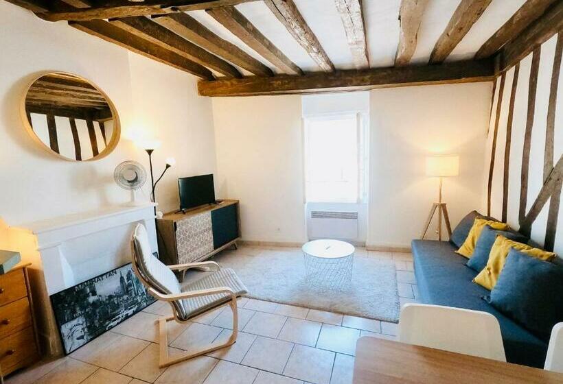 Fontainebleau Rue Grande   Chez Alexis