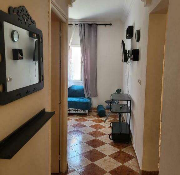 Bel Appartement En 1 Er étage ,proche à La Plage 800 M