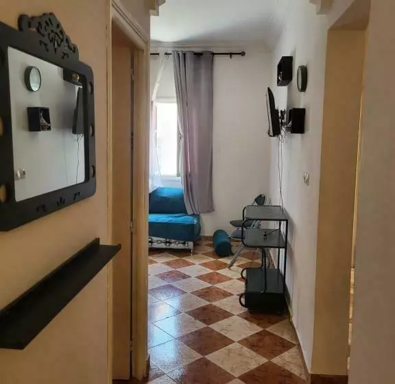 Bel Appartement En 1 Er étage ,proche à La Plage 800 M
