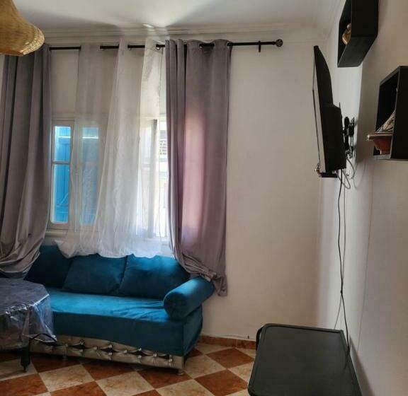 Bel Appartement En 1 Er étage ,proche à La Plage 800 M