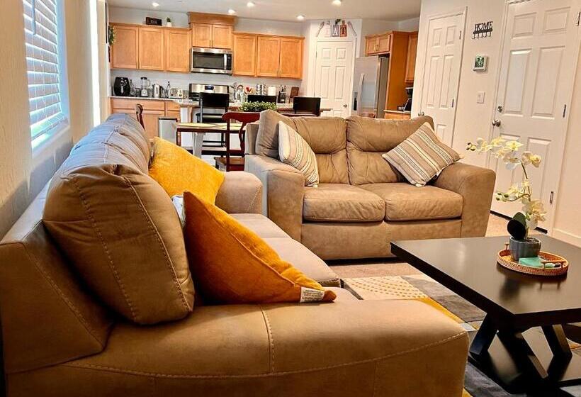 Chowchilla Lovely Home On Your Way To Yosemite!