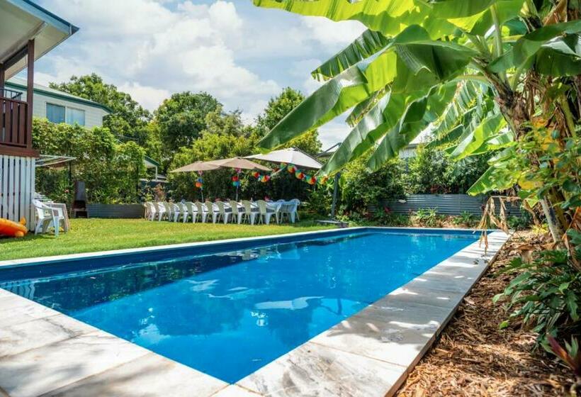 Oxley Private Heated Mineral Pool & Private Home