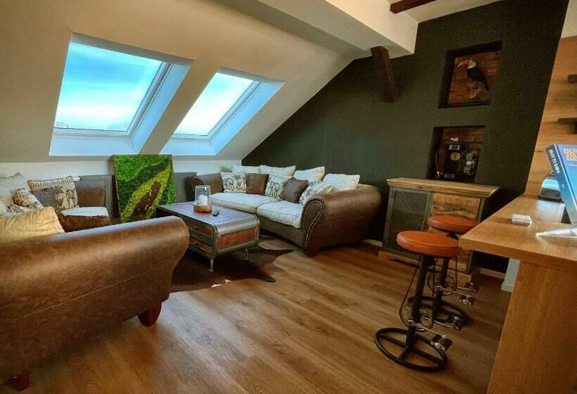 Studio Hundertwasser