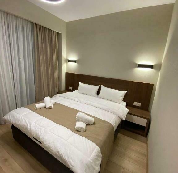 Crystal Residence 628