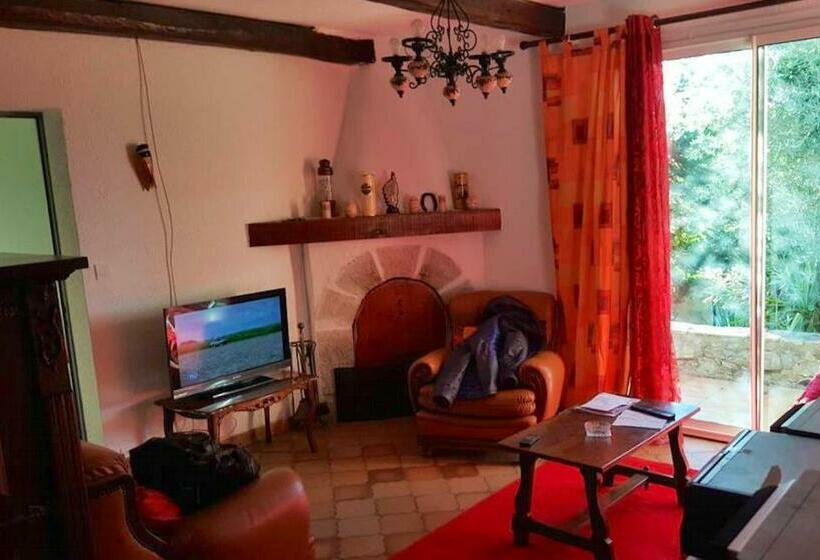 Maison De 2 Chambres Avec Vue Sur Le Lac Et Jardin Clos A Montauroux
