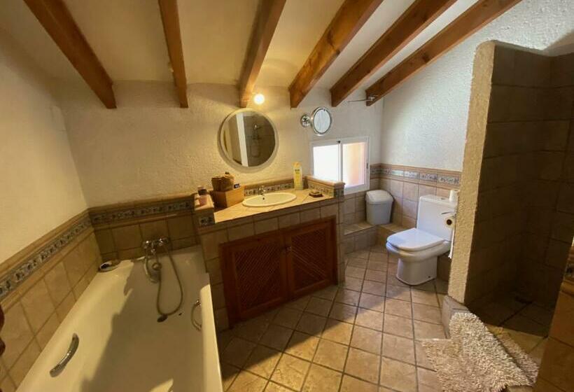 Can Lluna Tú Casa Zen