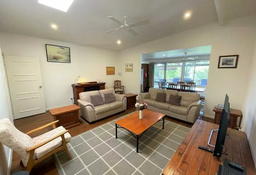 Elizabeth Beach Guest House