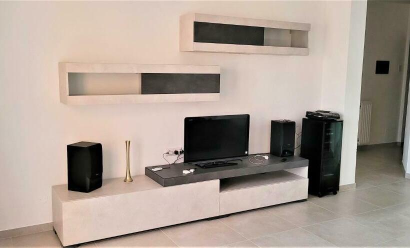 Intero Appartamento Con Parcheggio Gratuito