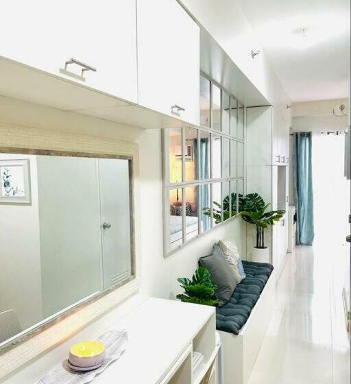 Studio Apartment With Pool And Gym By The Cusicks