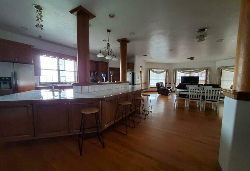 Villa Melbourne Inter Coastal 2 Floors 7br