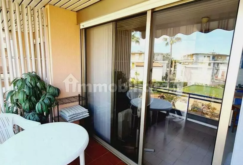 Apartment In Residence Baiasole