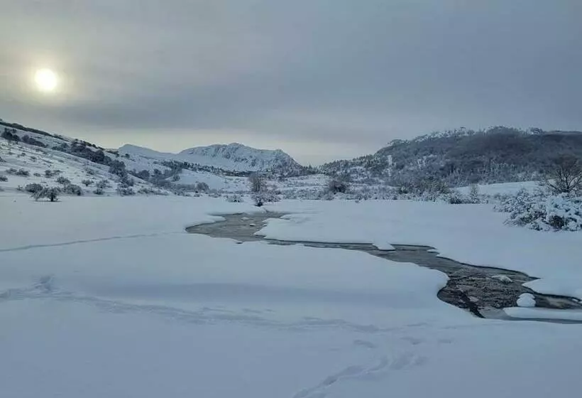 L  Incantevole Tana Di Oto
