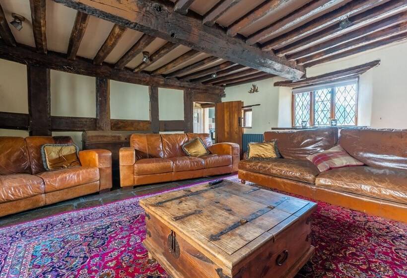 Remarkable 4 Bed Cottage In Cearleon