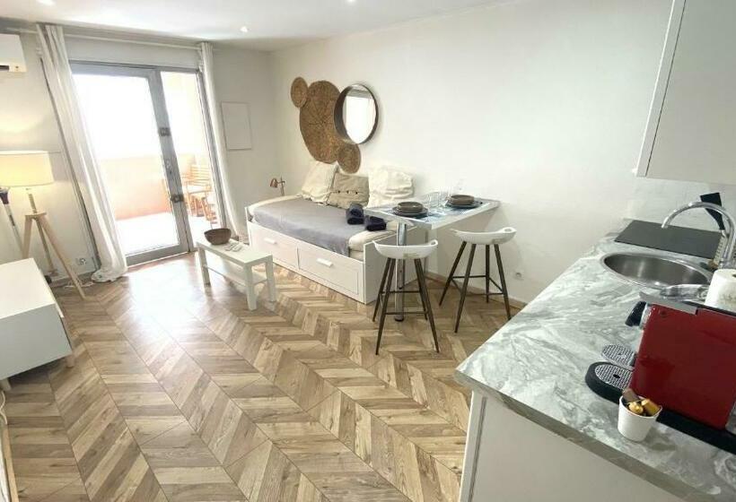 Studio Bricka   200m To The Beach, Parking, Clim, Terrace