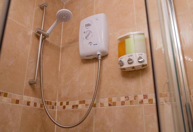 Modern & Central   King Bed, Super Fast Wi Fi