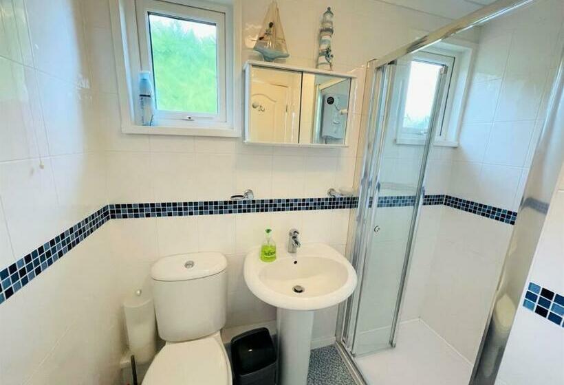 169 Broadside Holiday Chalet Near Broads & Beaches