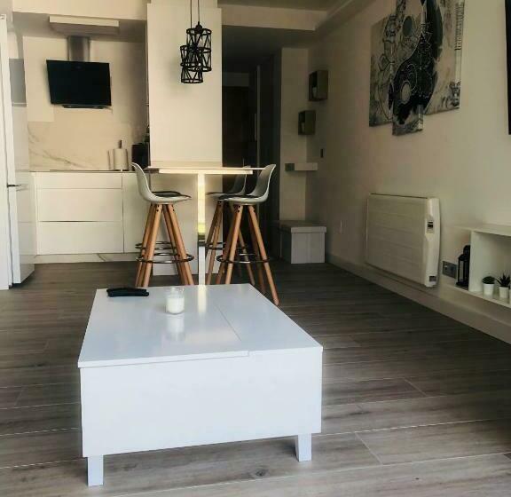 Apartamento Moderno Malpica