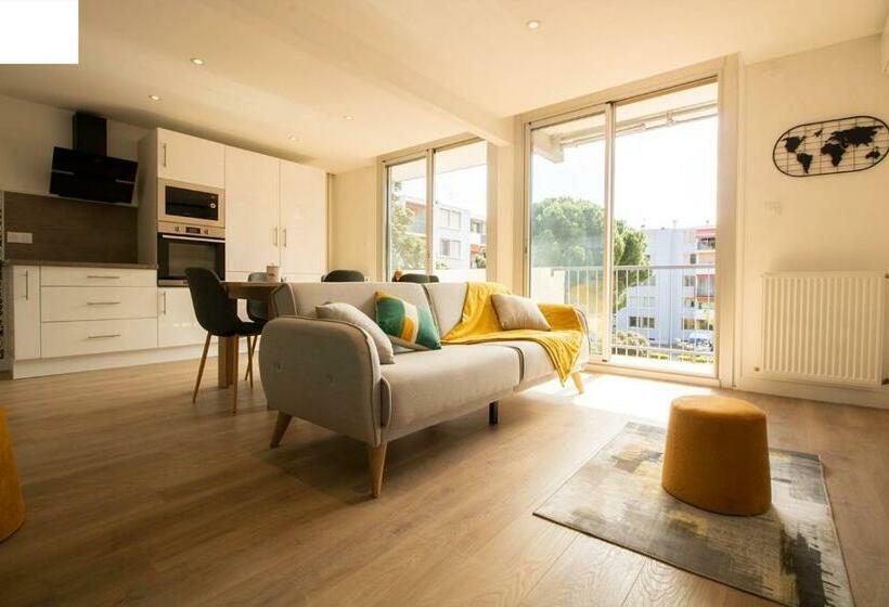 Appart 6 Chb, Standing, Proche Centre,parking,clim