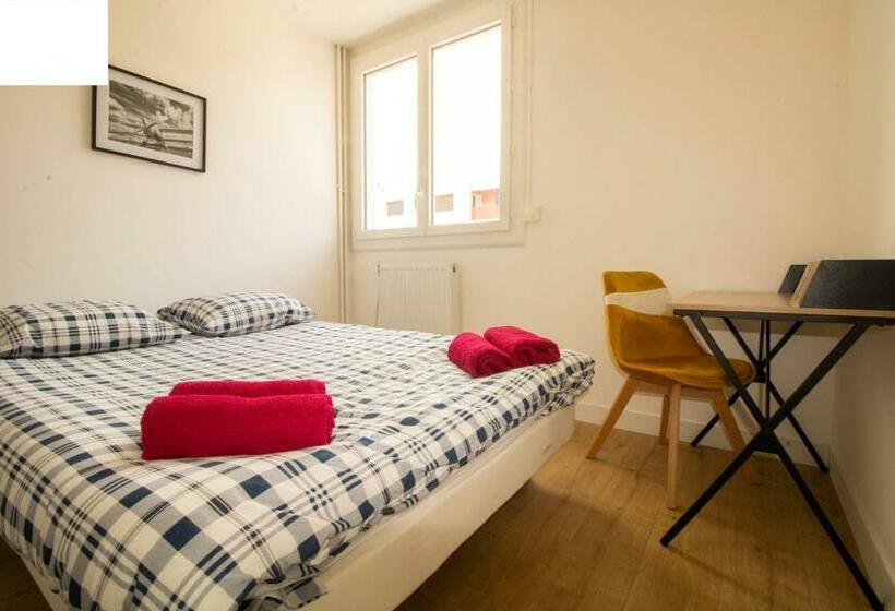 Appart 6 Chb, Standing, Proche Centre,parking,clim