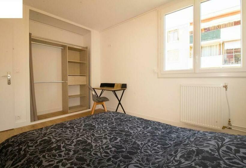 Appart 6 Chb, Standing, Proche Centre,parking,clim