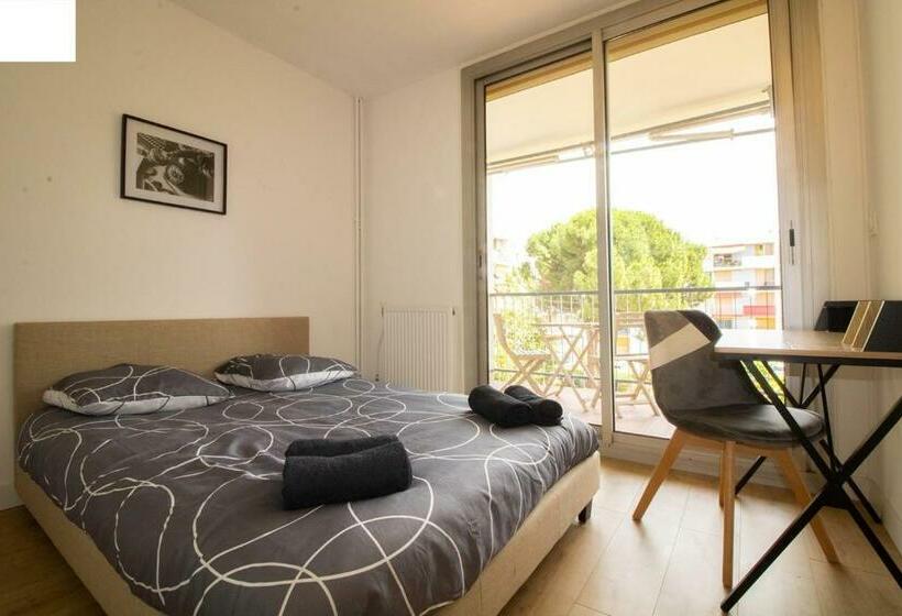 Appart 6 Chb, Standing, Proche Centre,parking,clim