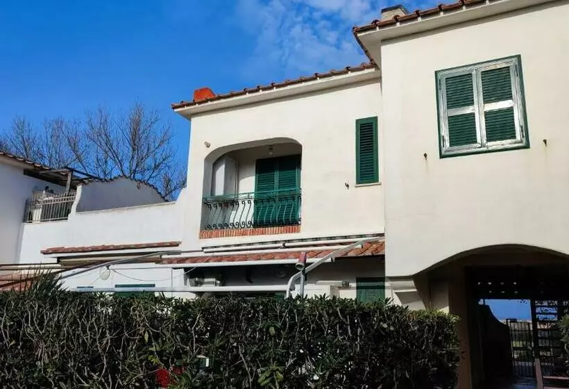 A Pochi Passi Dal Mare