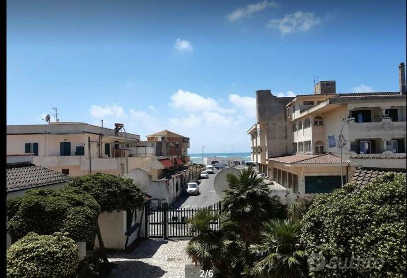 A Pochi Passi Dal Mare