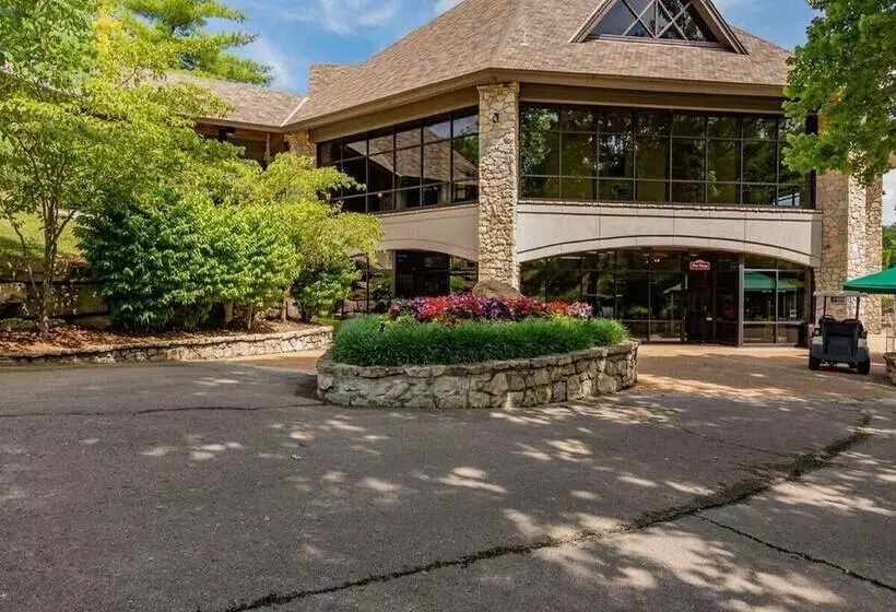 Bear Hug   Cabin Comfort   Outdoor Pool   Walking Trails  Family/group Fun!