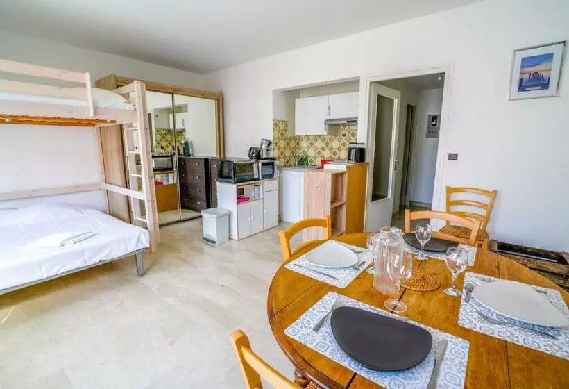 Cabana & Les Pieds Dans L Eau