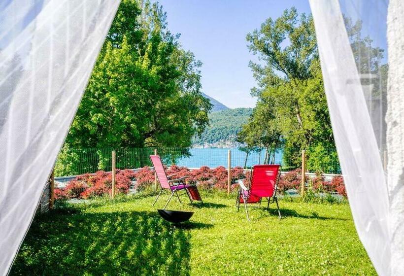 Cabana & Les Pieds Dans L Eau