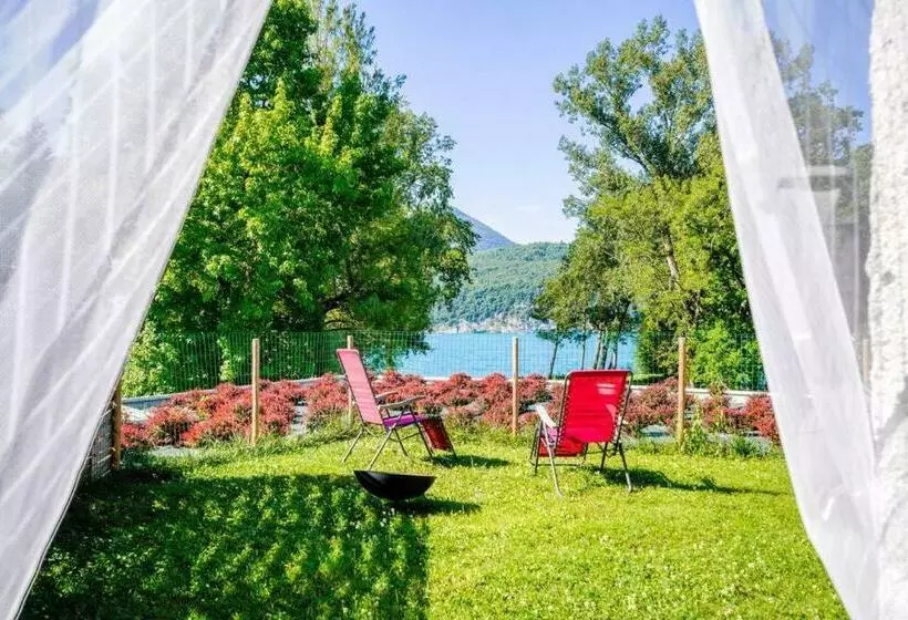 Cabana & Les Pieds Dans L Eau