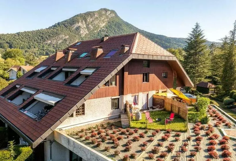 Cabana & Les Pieds Dans L Eau