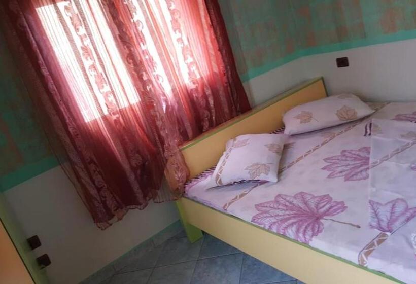 Frontal Studio Beach Apartment