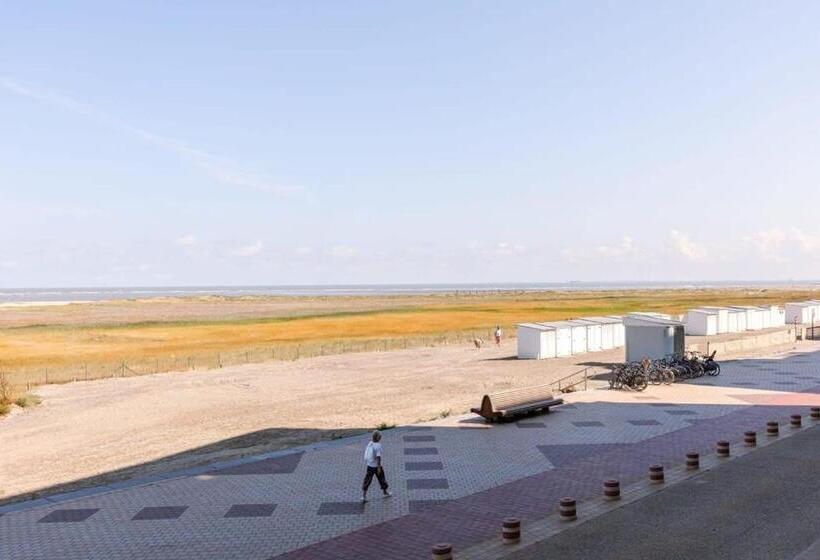 Modern Apartment With Sea View In Knokke Heist