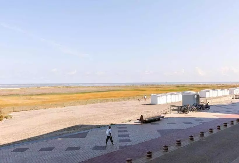 Modern Apartment With Sea View In Knokke Heist