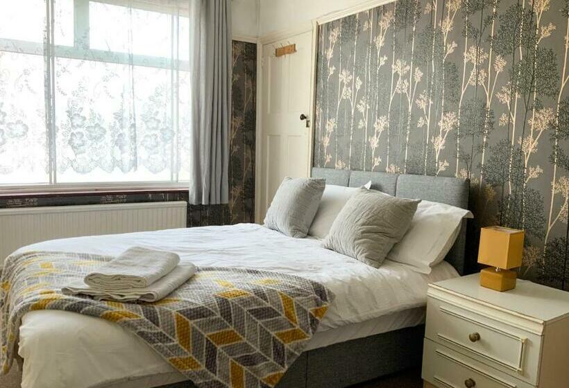 Shenley Road Hounslow