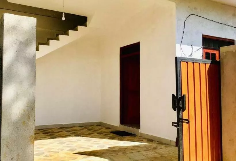 Sujeewa Holiday Resort Mihinthale