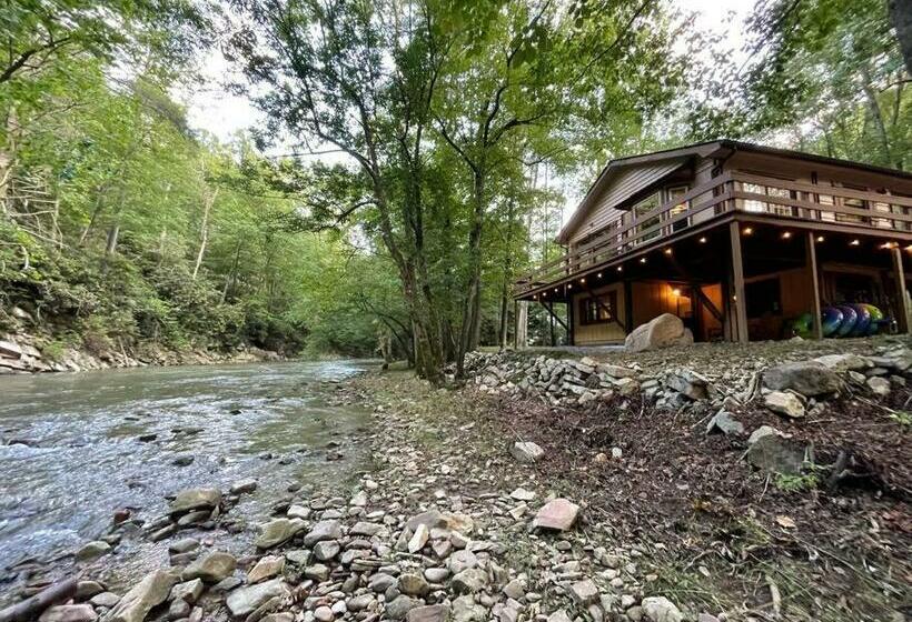 Cozy Creekside Cabin 35m To Boone